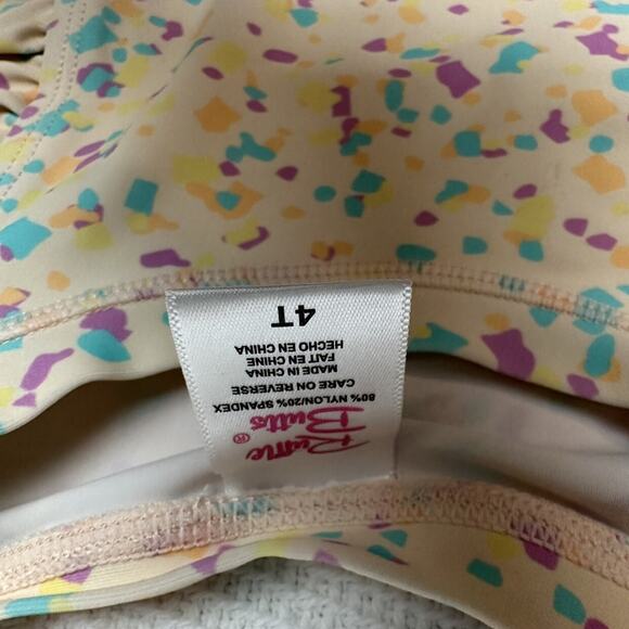 Rufflebutts Rashguard - Picture 4 of 4